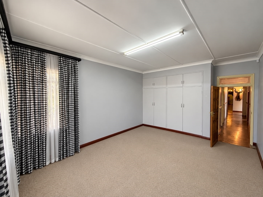 7 Bedroom Property for Sale in Kinross Mpumalanga