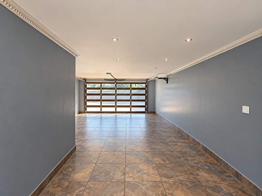 7 Bedroom Property for Sale in Kinross Mpumalanga