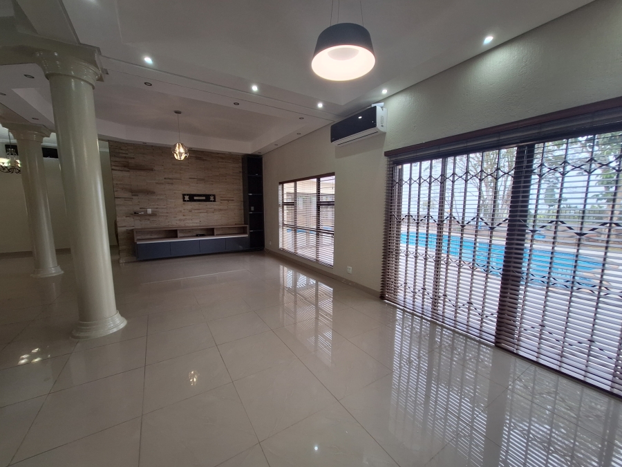To Let 6 Bedroom Property for Rent in Nelspruit Ext 11 Mpumalanga