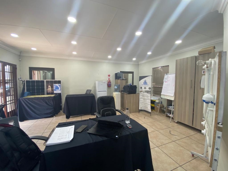 To Let Commercial Property for Rent in Model Park Mpumalanga