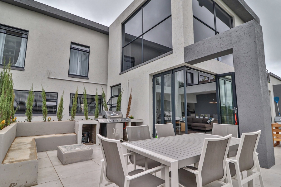 3 Bedroom Property for Sale in Nelspruit Ext 11 Mpumalanga