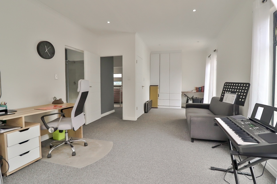 3 Bedroom Property for Sale in Nelspruit Ext 11 Mpumalanga