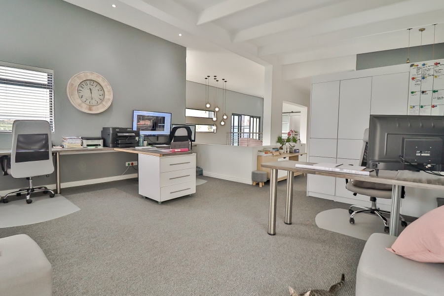 3 Bedroom Property for Sale in Nelspruit Ext 11 Mpumalanga