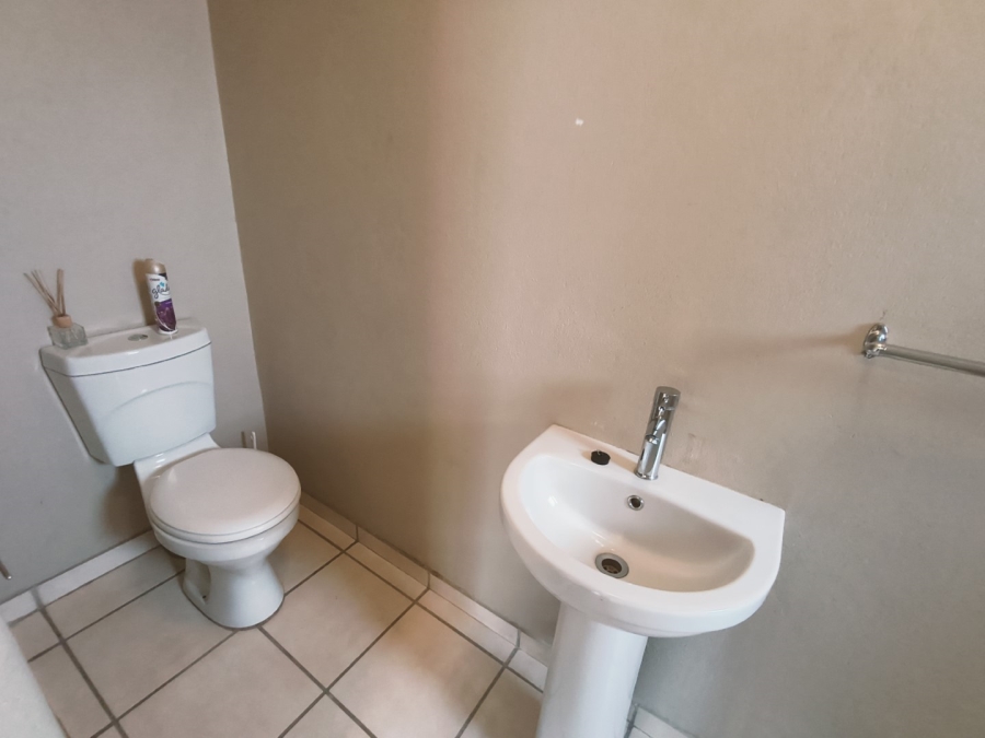 1 Bedroom Property for Sale in Nelspruit Ext 29 Mpumalanga