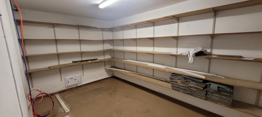 To Let Commercial Property for Rent in White River Mpumalanga