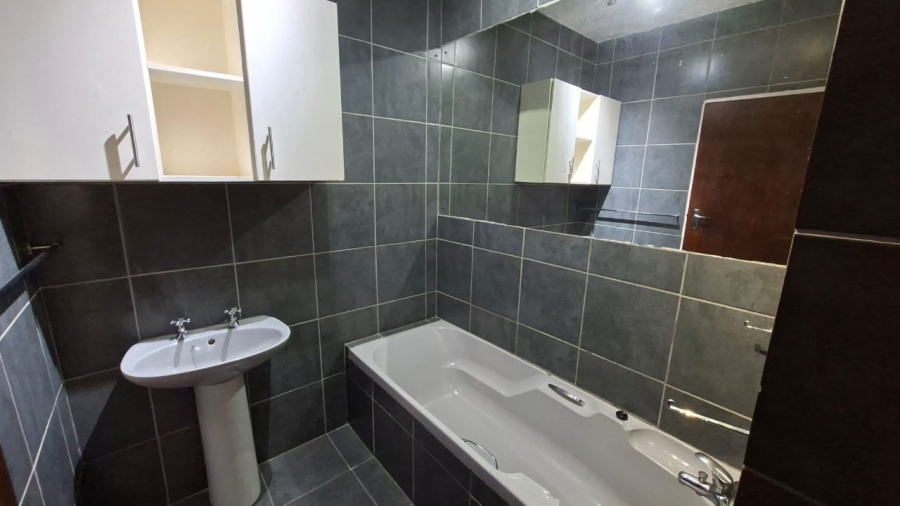 To Let 2 Bedroom Property for Rent in Nelspruit Mpumalanga