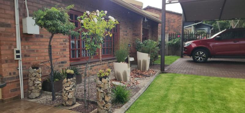5 Bedroom Property for Sale in Secunda Mpumalanga