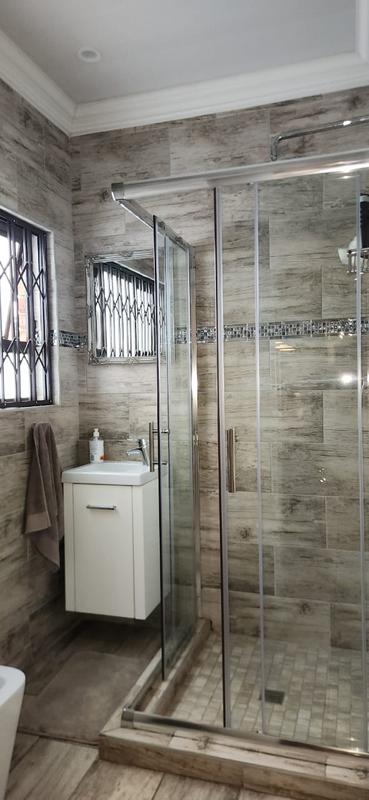 5 Bedroom Property for Sale in Secunda Mpumalanga