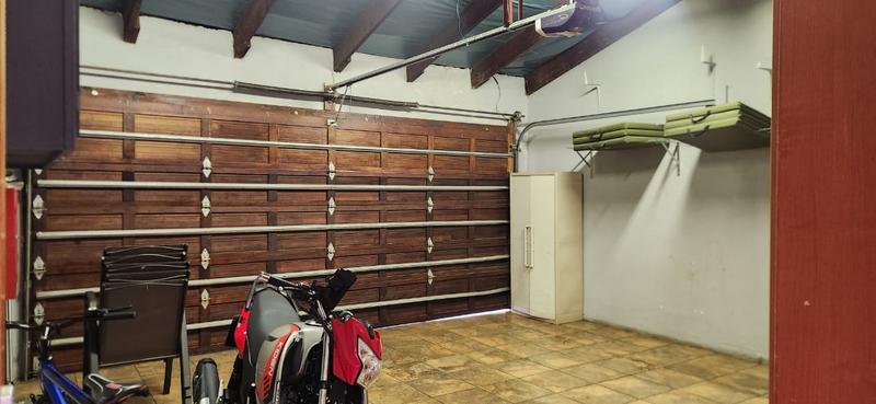 5 Bedroom Property for Sale in Secunda Mpumalanga