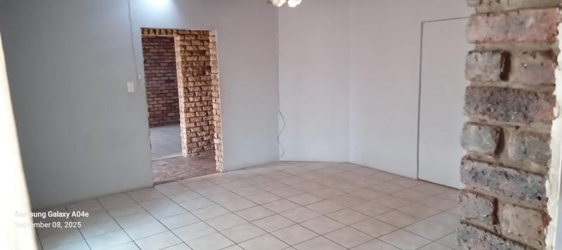 To Let 3 Bedroom Property for Rent in Eloff Mpumalanga