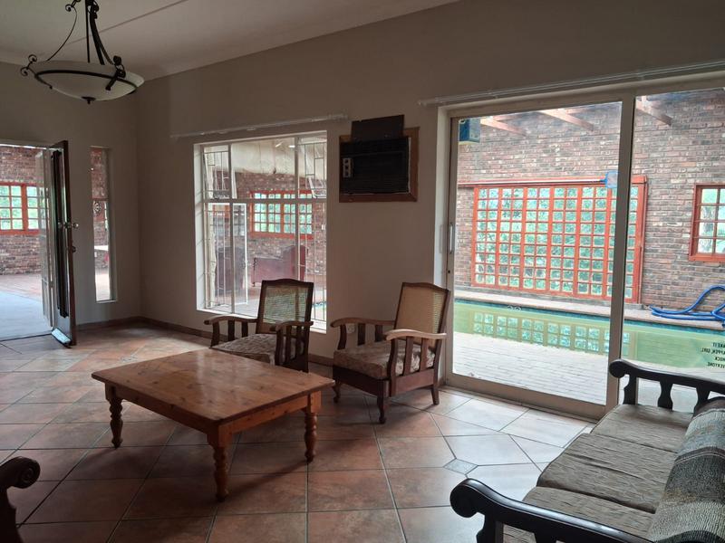 To Let 5 Bedroom Property for Rent in Meyerville Mpumalanga
