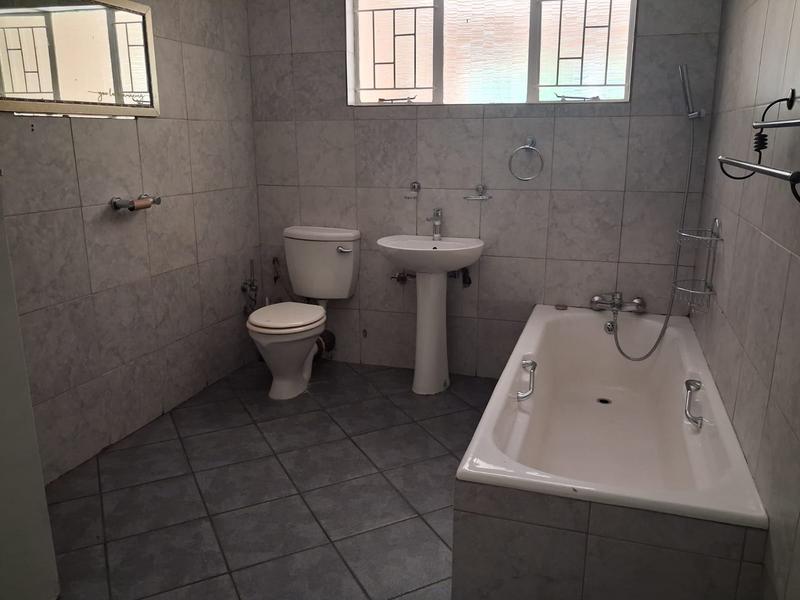 To Let 5 Bedroom Property for Rent in Meyerville Mpumalanga
