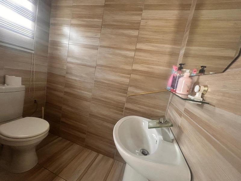 8 Bedroom Property for Sale in Stanfield Hill Mpumalanga