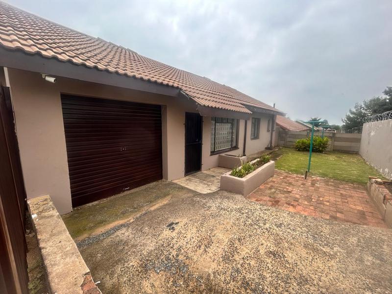 8 Bedroom Property for Sale in Stanfield Hill Mpumalanga