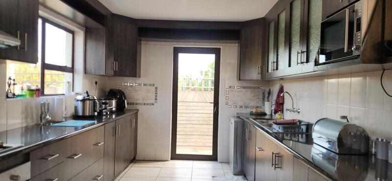 6 Bedroom Property for Sale in Secunda Mpumalanga