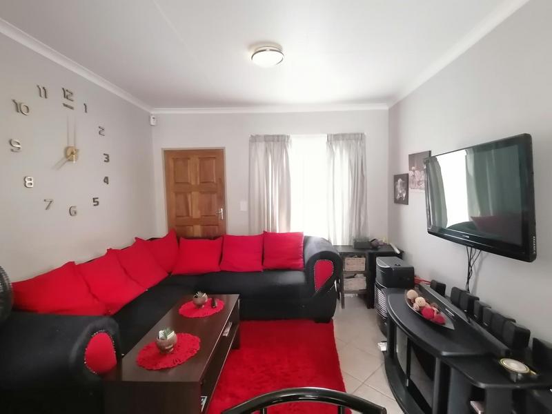 2 Bedroom Property for Sale in Ermelo Mpumalanga