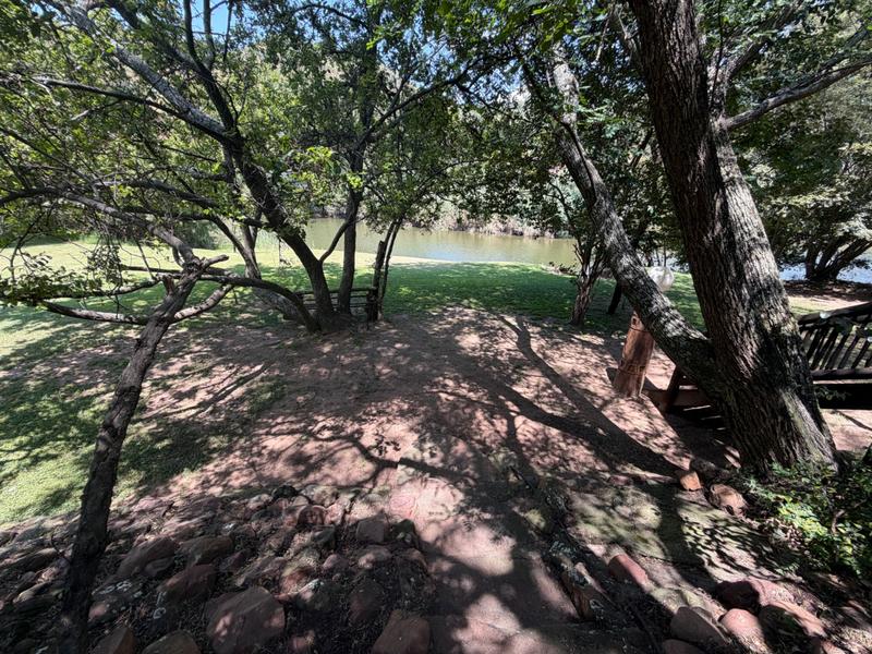 4 Bedroom Property for Sale in Presidentsrus Mpumalanga