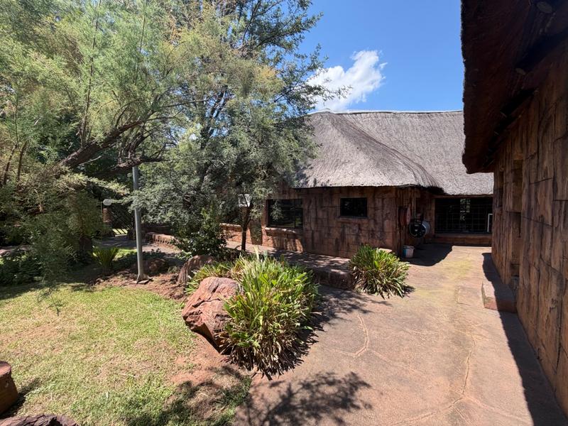 4 Bedroom Property for Sale in Presidentsrus Mpumalanga