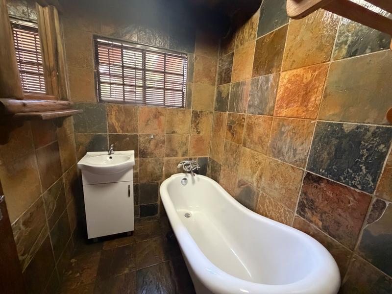 4 Bedroom Property for Sale in Presidentsrus Mpumalanga