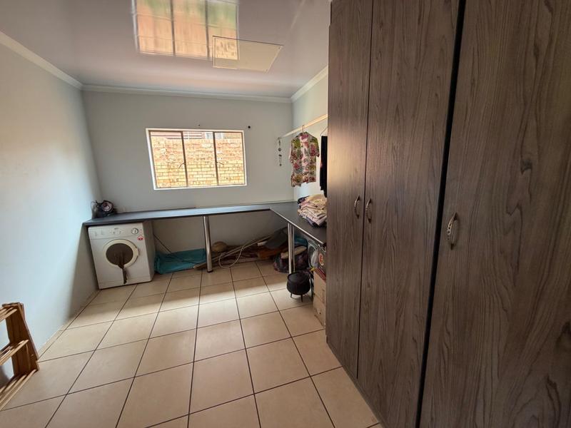 4 Bedroom Property for Sale in Presidentsrus Mpumalanga