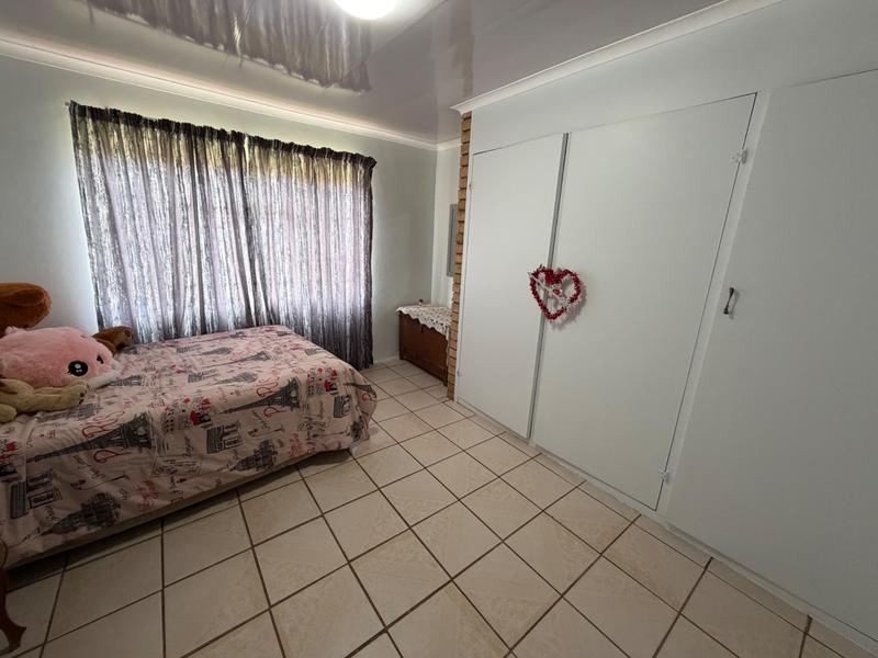 4 Bedroom Property for Sale in Presidentsrus Mpumalanga