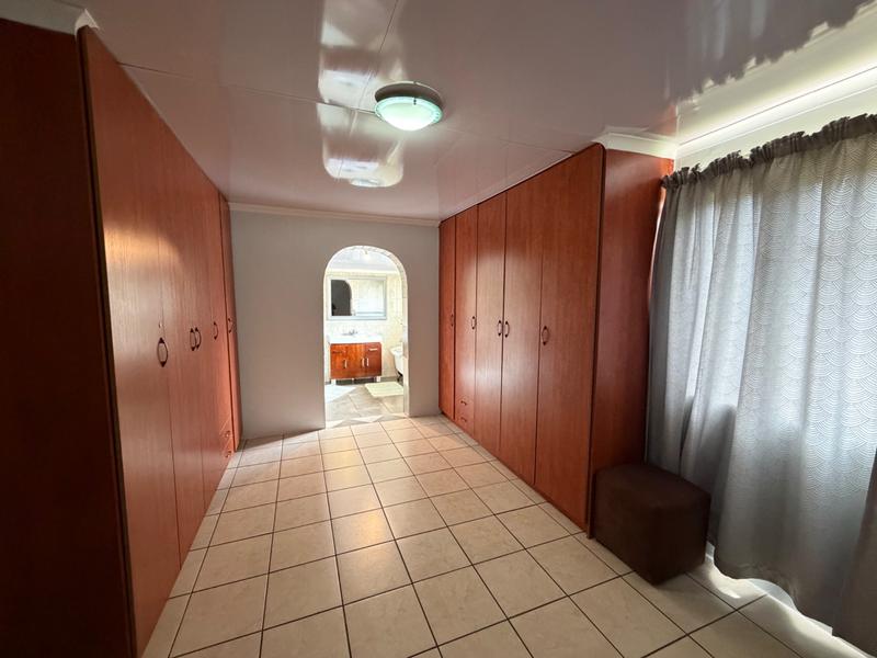 4 Bedroom Property for Sale in Presidentsrus Mpumalanga