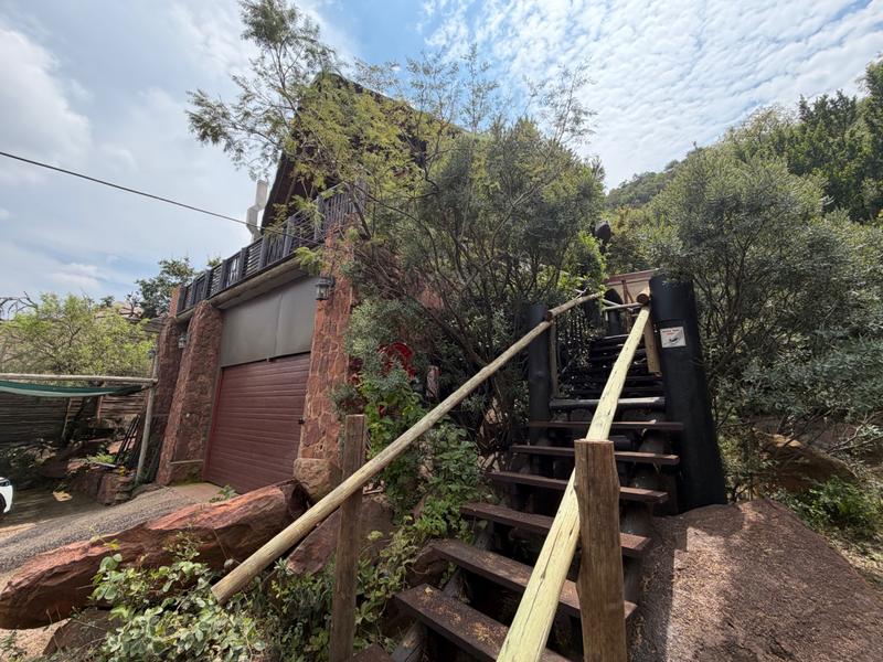 6 Bedroom Property for Sale in Presidentsrus Mpumalanga