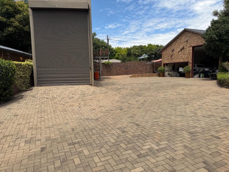 6 Bedroom Property for Sale in Clubville Mpumalanga