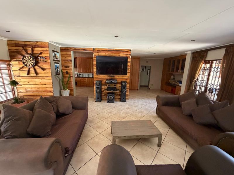 6 Bedroom Property for Sale in Clubville Mpumalanga