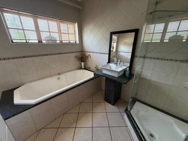 6 Bedroom Property for Sale in Clubville Mpumalanga