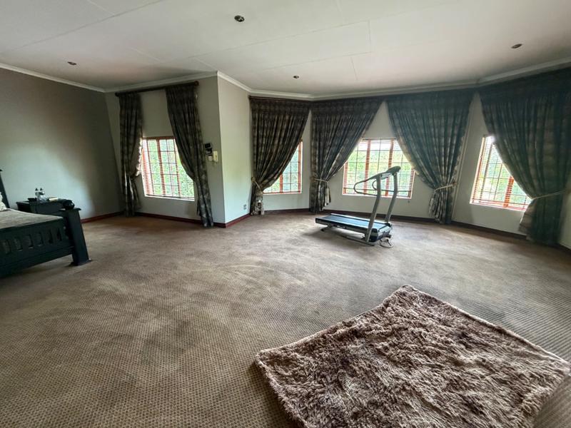 6 Bedroom Property for Sale in Clubville Mpumalanga