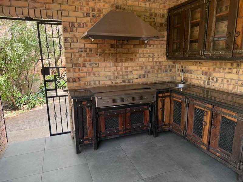 8 Bedroom Property for Sale in Presidentsrus Mpumalanga