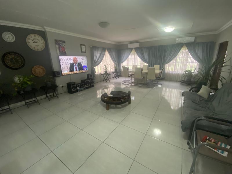 6 Bedroom Property for Sale in Dennesig Mpumalanga