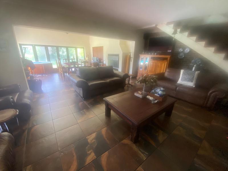 5 Bedroom Property for Sale in Clubville Mpumalanga