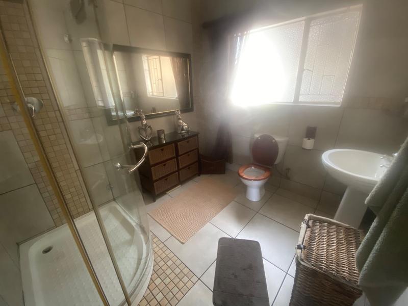 5 Bedroom Property for Sale in Clubville Mpumalanga