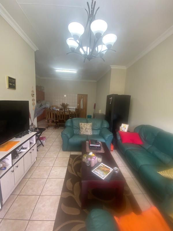5 Bedroom Property for Sale in Clubville Mpumalanga