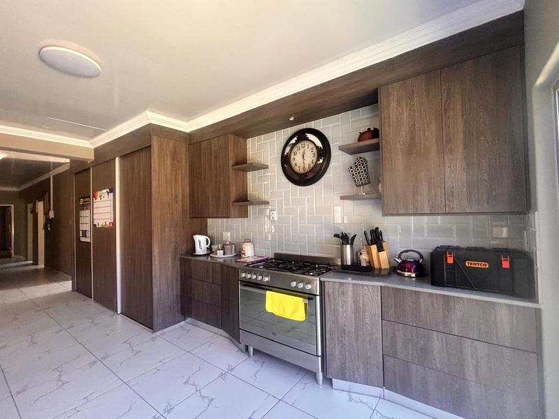 5 Bedroom Property for Sale in Meyerville Mpumalanga