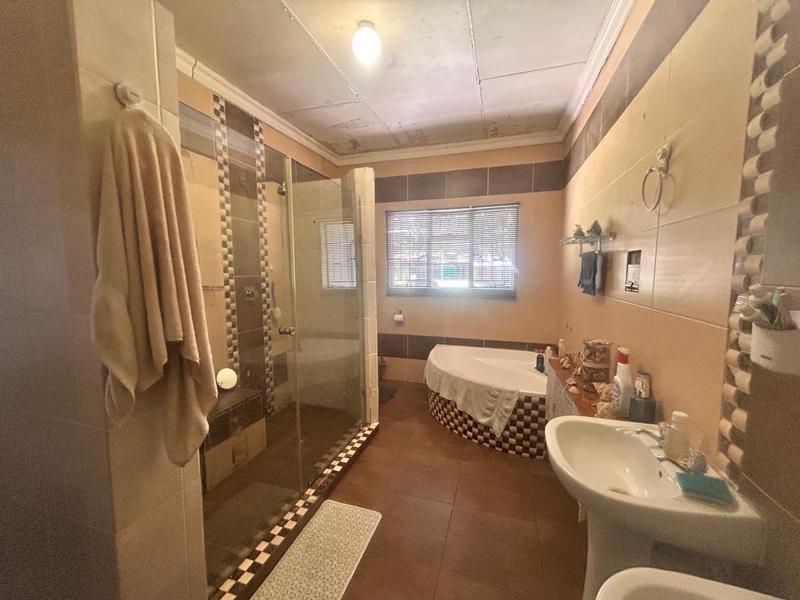 5 Bedroom Property for Sale in Meyerville Mpumalanga