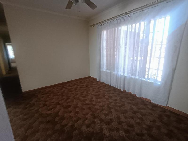 To Let 4 Bedroom Property for Rent in Rietkol AH Mpumalanga