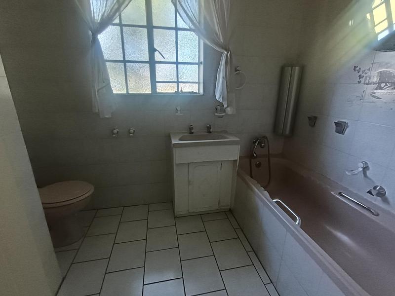 To Let 4 Bedroom Property for Rent in Rietkol AH Mpumalanga