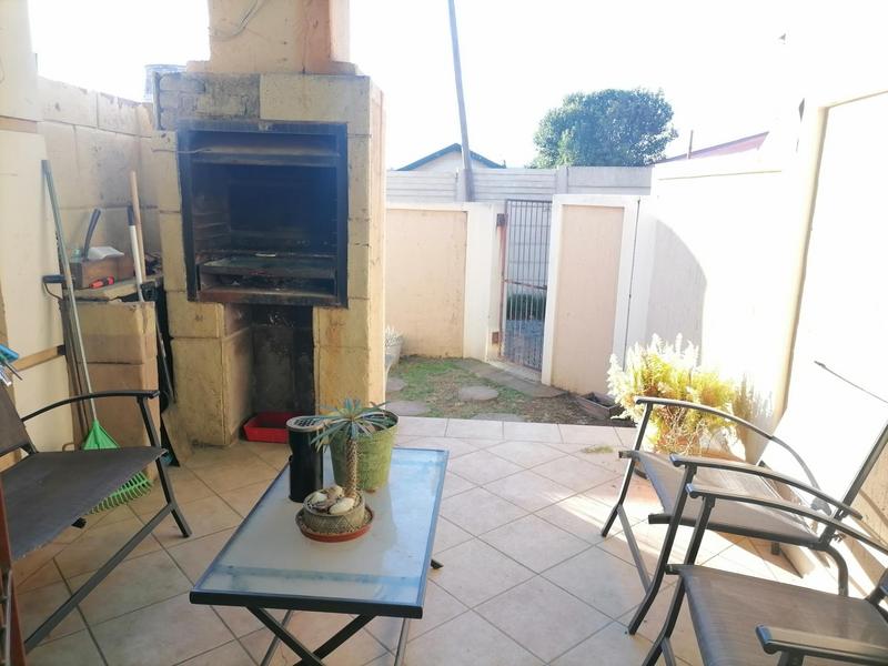 2 Bedroom Property for Sale in Ermelo Mpumalanga