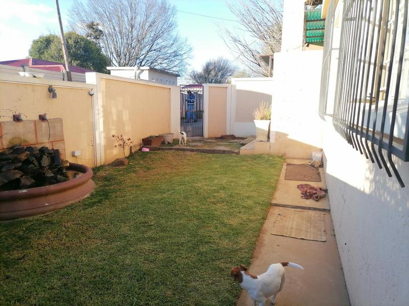 2 Bedroom Property for Sale in Ermelo Mpumalanga