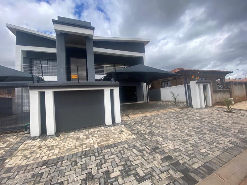 7 Bedroom Property for Sale in Mineralia Mpumalanga