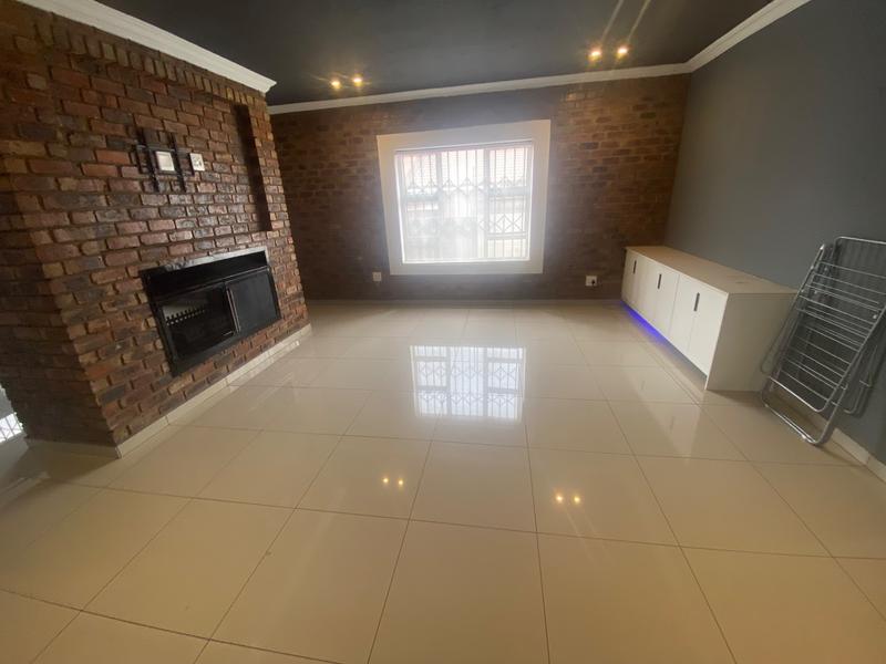 7 Bedroom Property for Sale in Mineralia Mpumalanga