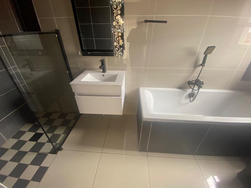 7 Bedroom Property for Sale in Mineralia Mpumalanga