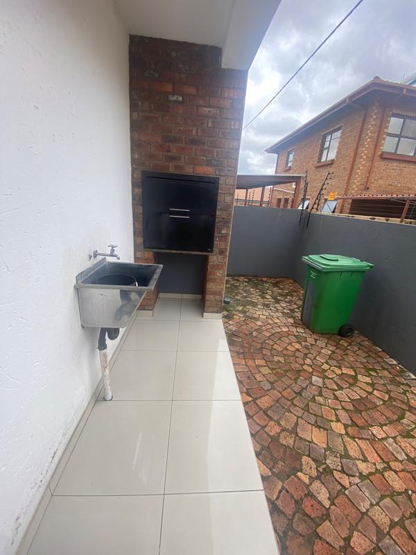 7 Bedroom Property for Sale in Mineralia Mpumalanga