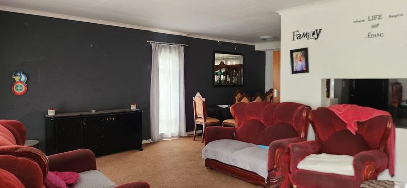 4 Bedroom Property for Sale in Secunda Mpumalanga