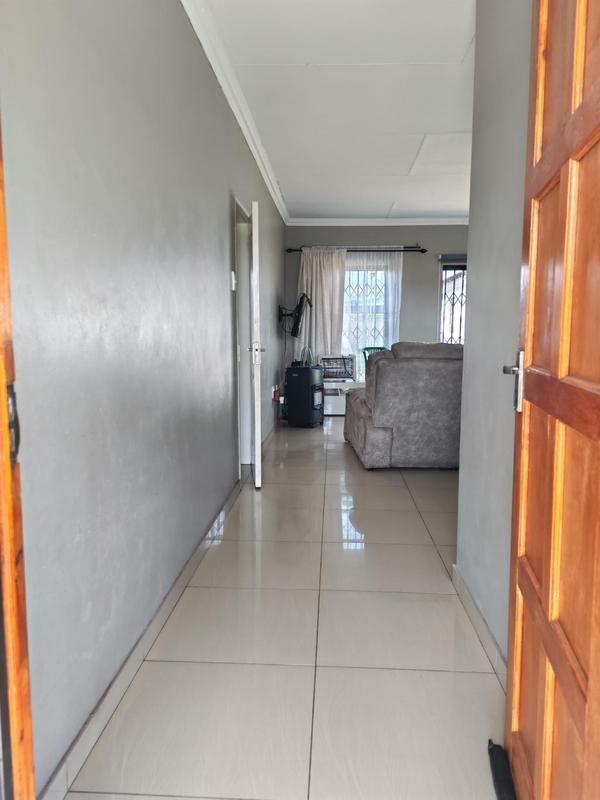 2 Bedroom Property for Sale in Ermelo Mpumalanga