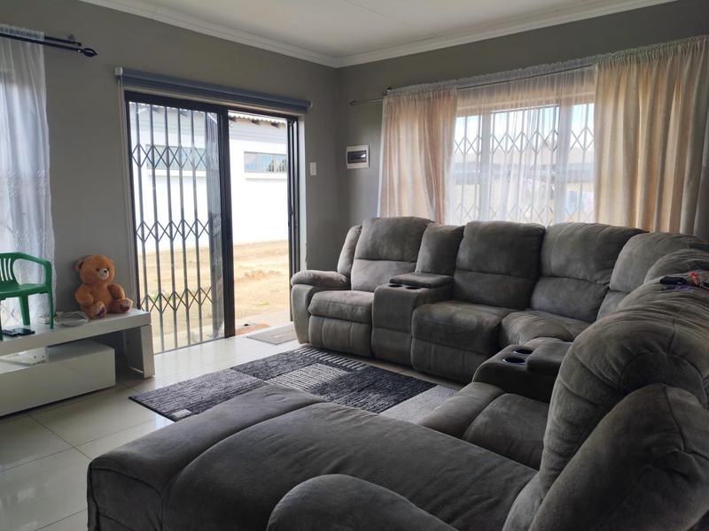 2 Bedroom Property for Sale in Ermelo Mpumalanga