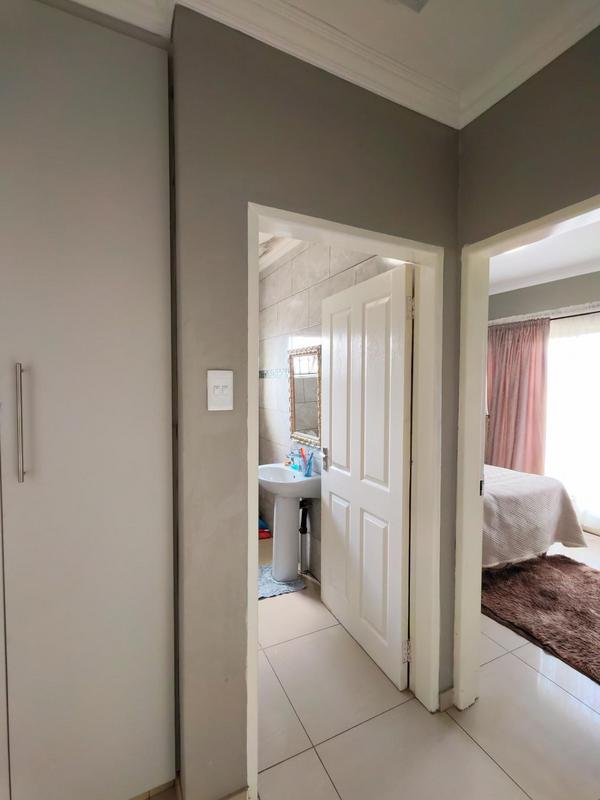 2 Bedroom Property for Sale in Ermelo Mpumalanga